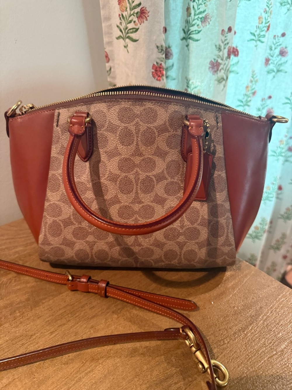 Coach Elise Satchel/Crossbody - Picture 3 of 9